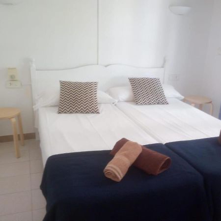 Apartamentos Playa Park Brisas Son Xoriguer Cala en Bosch Luaran gambar